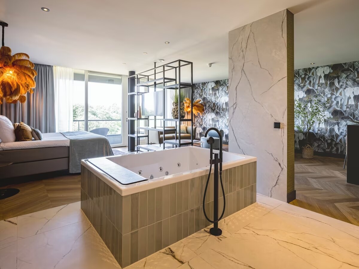 Be Serene Suite